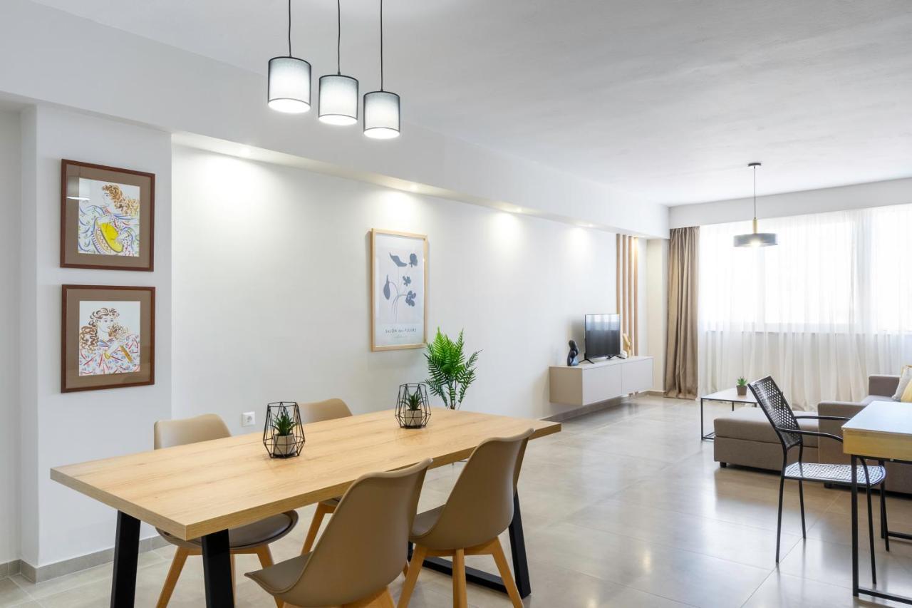 Divine 2Br Apartment In The Heart Of Athén Kültér fotó