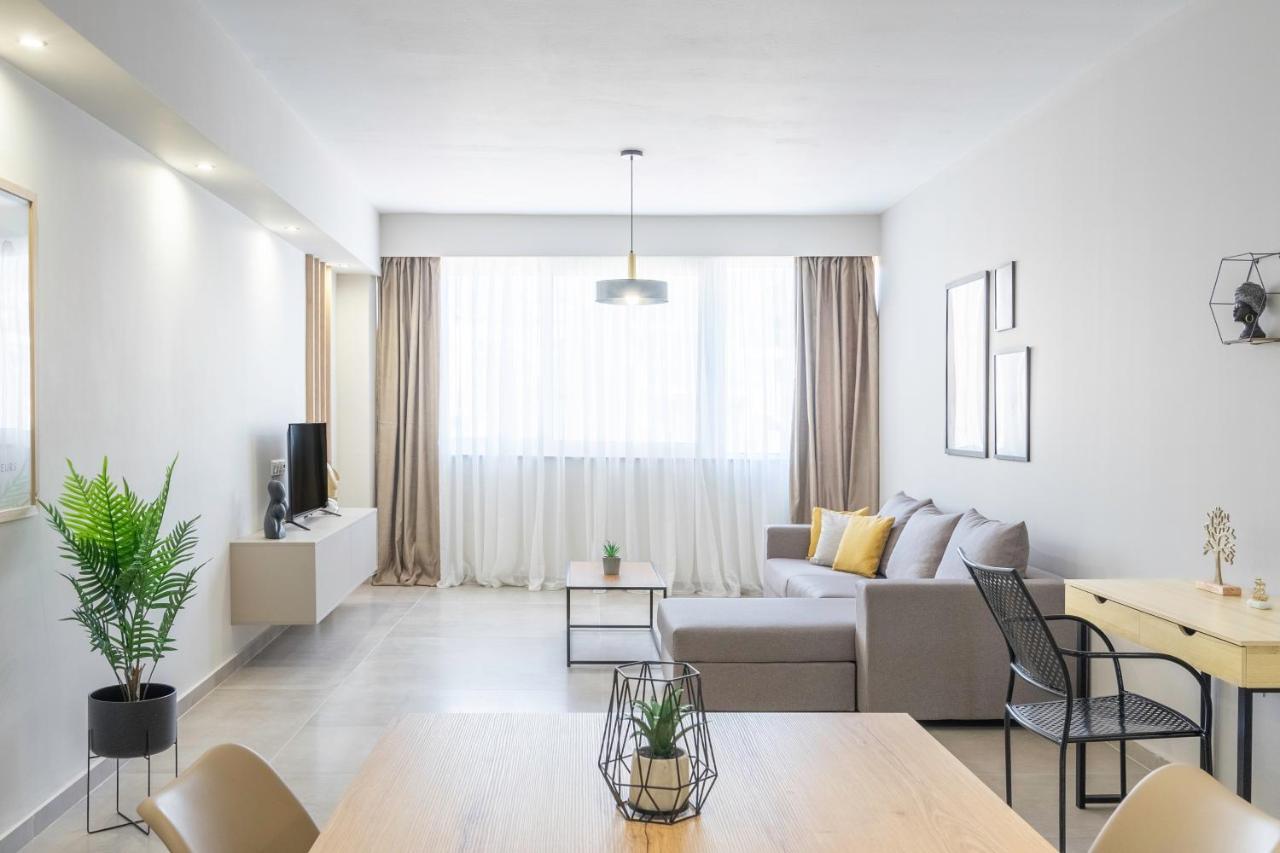 Divine 2Br Apartment In The Heart Of Athén Kültér fotó